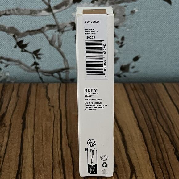 Refy Concealer Anti-Cernes 4.5ml Shade 15 - Picture 4 of 4